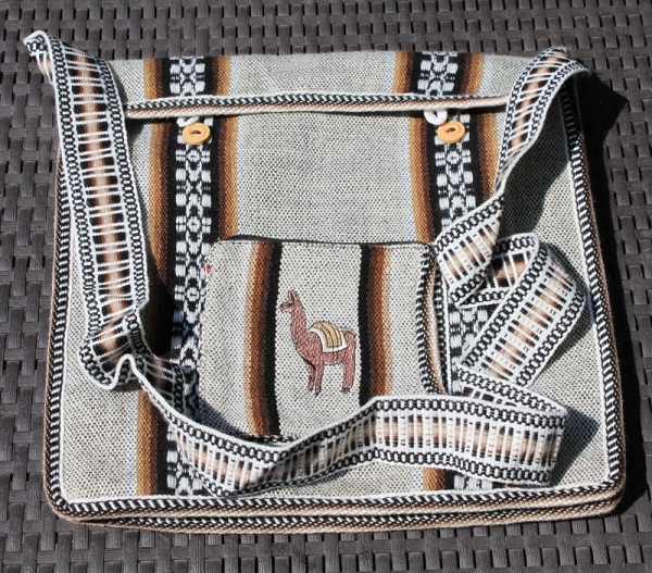 Peruanische Handwerkskunst, Tasche aus Lamahaar