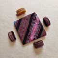 Dieses peruanische Tuch kann als Mesa, Gebets- oder Altartuch verwendet werden. Traditionell, landestypische Motive & Design.