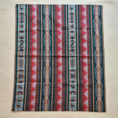 Dieses peruanische Tuch kann als Mesa, Gebets- oder Altartuch verwendet werden. Traditionell, landestypische Motive & Design.