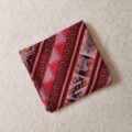 Dieses peruanische Tuch kann als Mesa, Gebets- oder Altartuch verwendet werden. Traditionell, landestypische Motive & Design.